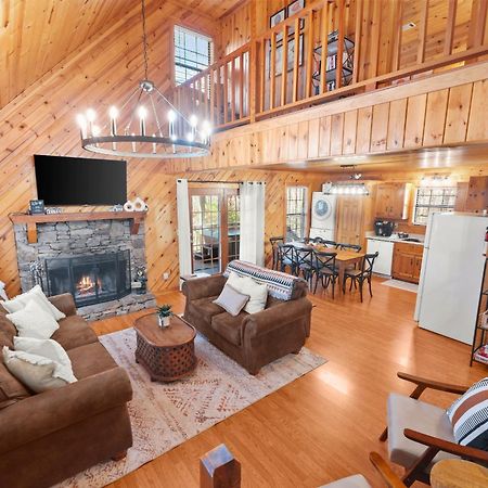 Firefly Lodge - Cozy 4 Bedroom Cabin Minutes To Helen Sautee Nacoochee Εξωτερικό φωτογραφία